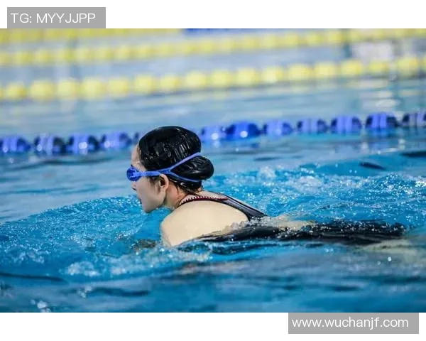 游泳装备全攻略:从泳镜到泳衣的选择与使用技巧解析